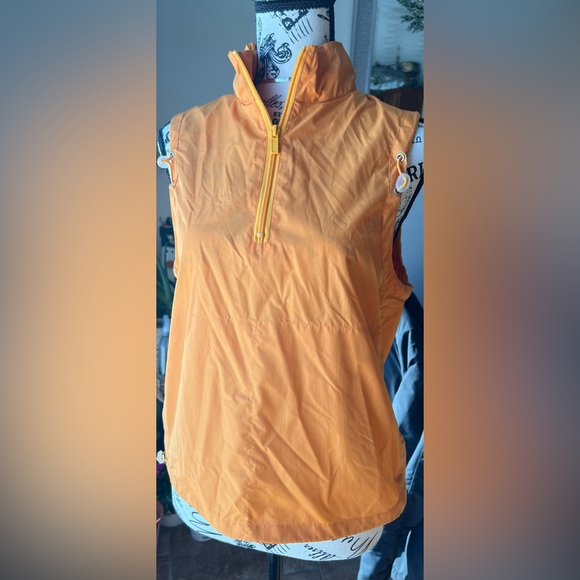 Banana Republic Waterproof Vest - Picture 1 of 12
